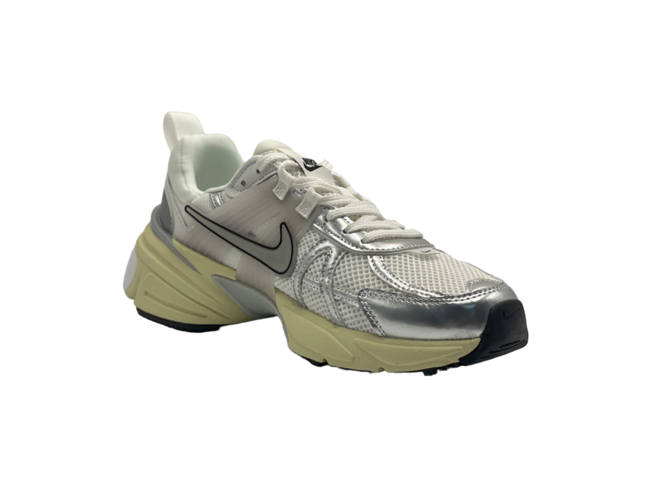 Кроссовки Nike v2k run 'metallic silver/white'