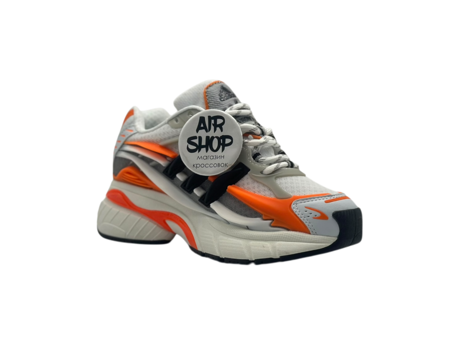 Adistar Cushion 'Orange White'