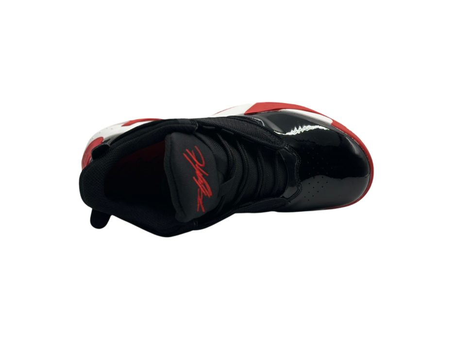 Кроссовки Nike Air Jordan Max Aura 4 'Bred'