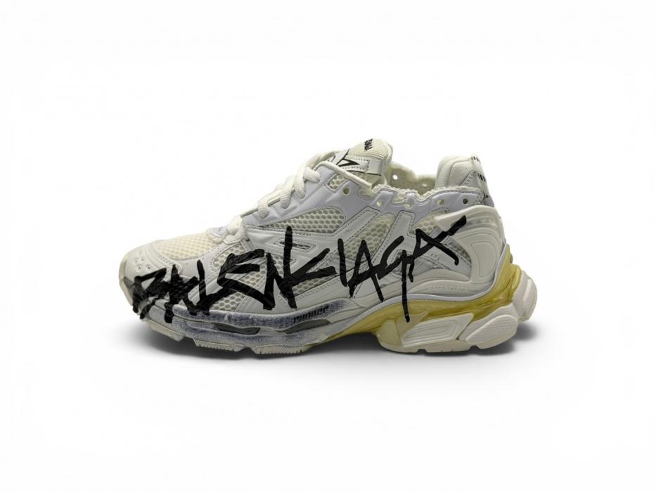 Кроссовки Balenciaga Runner Graffiti 'White'