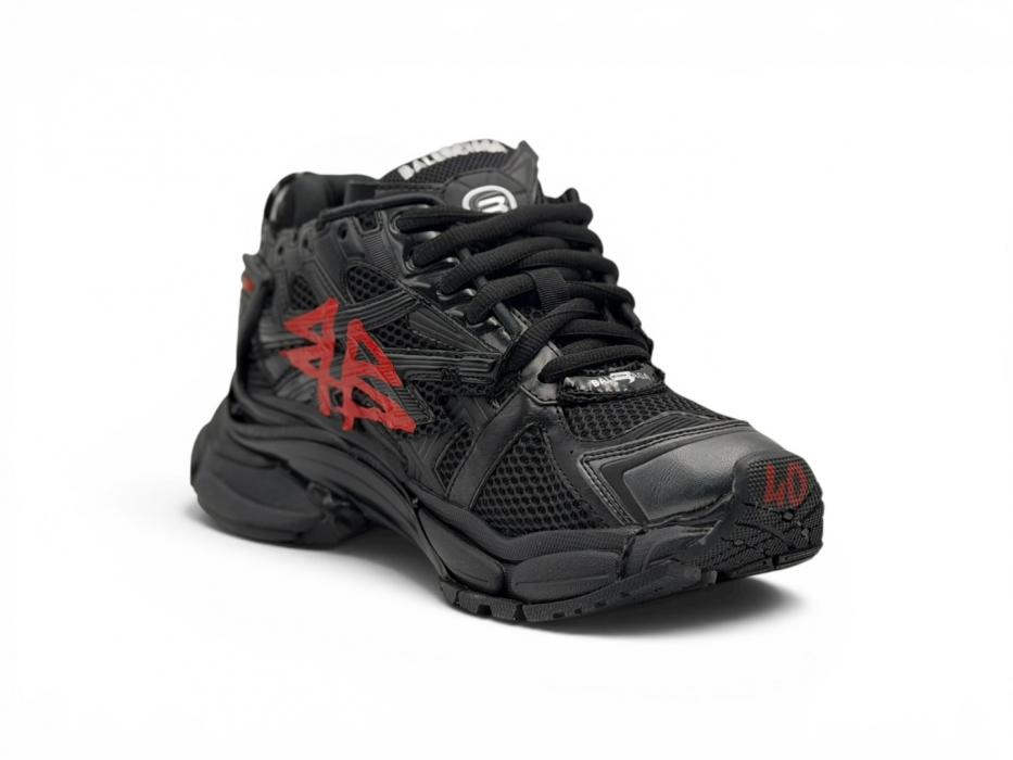 Кроссовки Balenciaga Runner Graffiti Sneakers 'Black/Red Mesh/Nylon'
