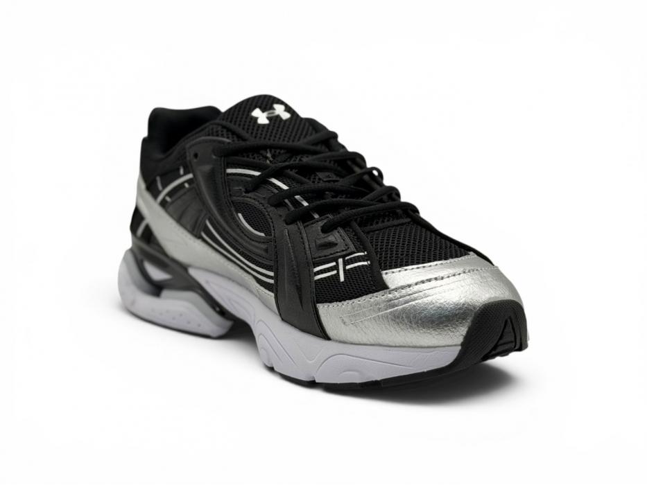Кроссовки Under Armour Sola 'Black / White / Metallic Silver'