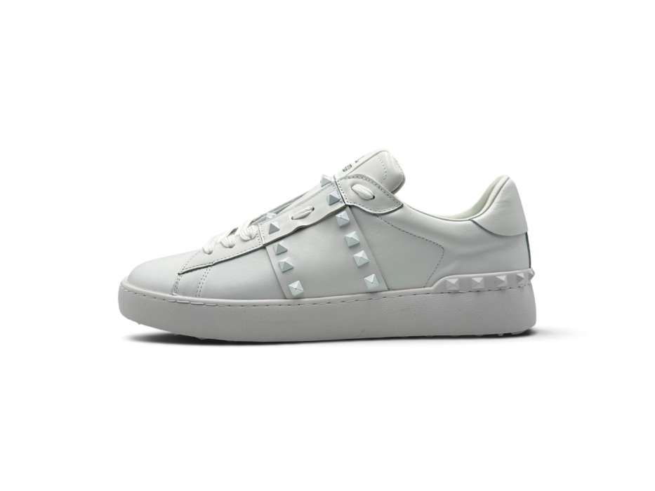 Кроссовки Valentino Rockstud Untitled 'Triple White'