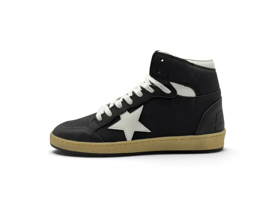 Кроссовки Golden Goose Sky-Star 'Black White'