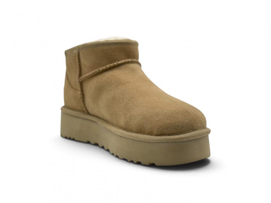 UGG Classic mini 'Sand'